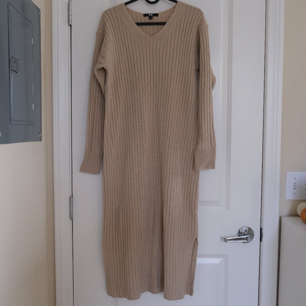 Uniqlo Wide Ribbed V-Neck Long-Sleeve Knit Long Dress (S)